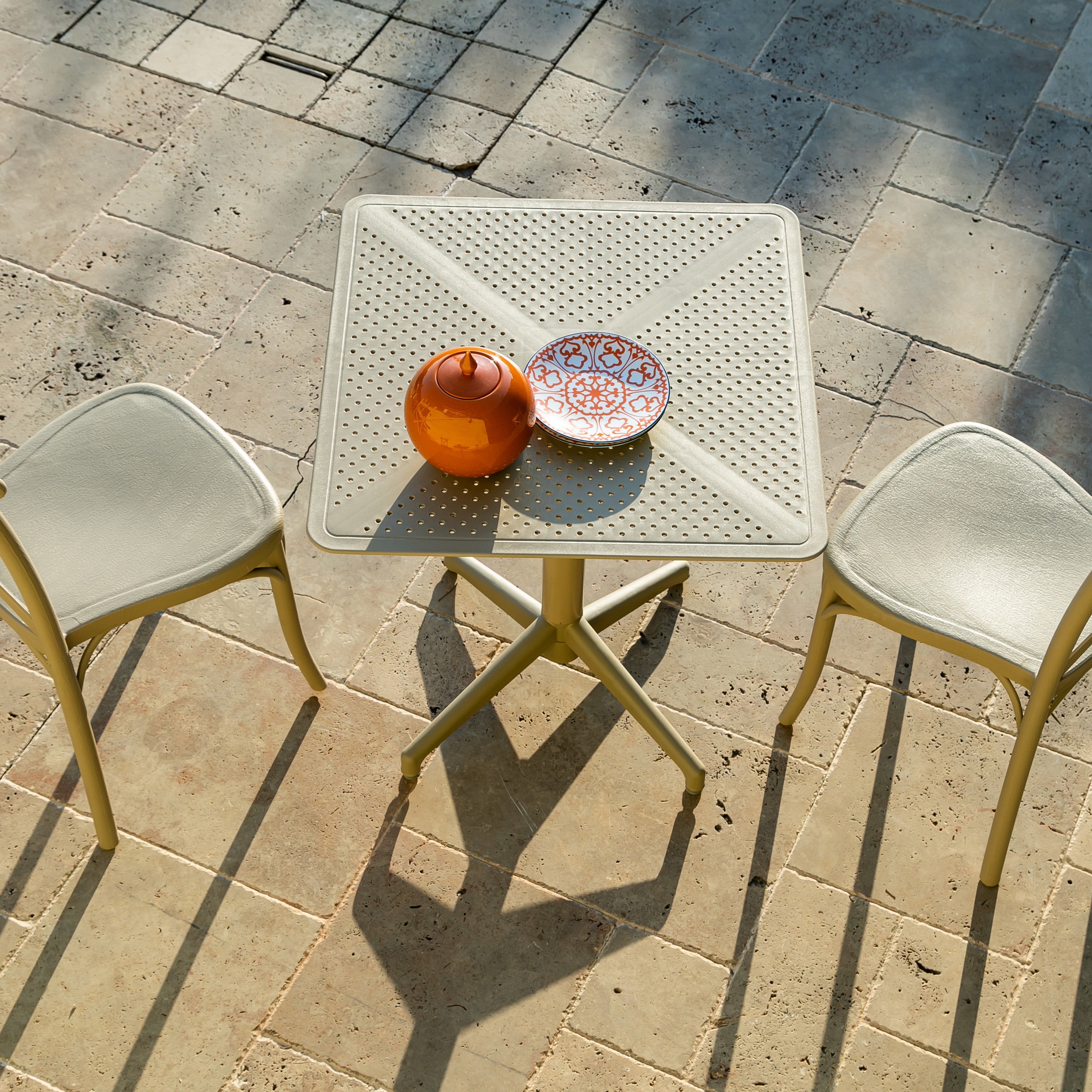 Flip Folding Plastic Outdoor or Indoor Bistro Dining Table, Coffee